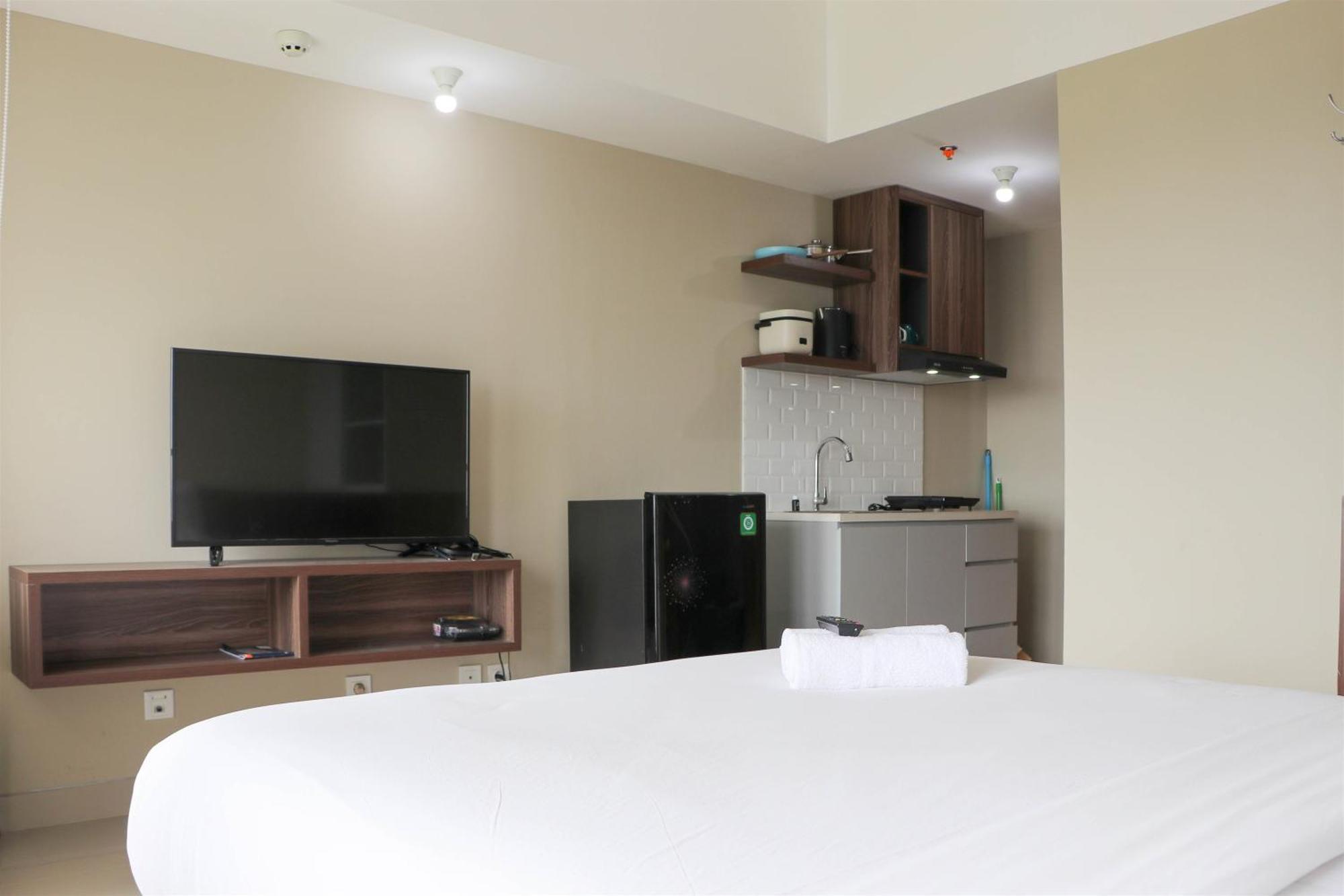 Apartemen Modern Look And Homey Gateway Park Lrt By Travelio
