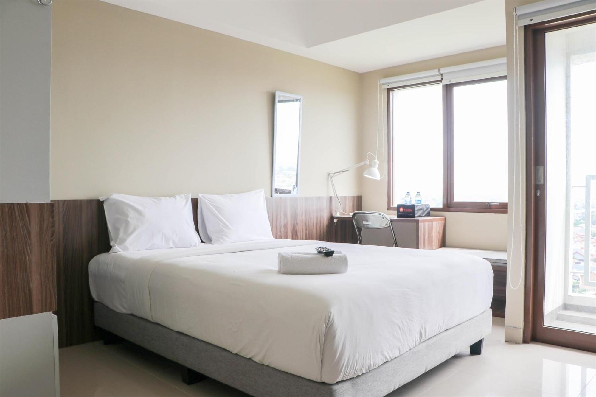 Apartemen Modern Look And Homey Gateway Park Lrt By Travelio Bekasi